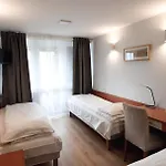 Kaluzna 3*