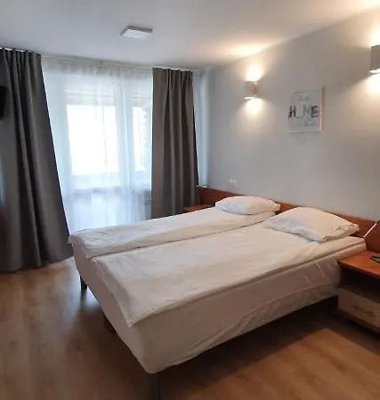 Kaluzna 3*