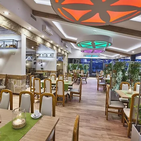 Kaluzna אורחן 3*