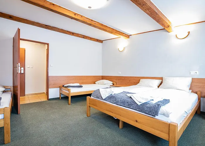 Inn Kaluzna Lacko (Nowy Sacz)